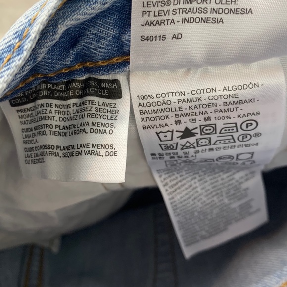 Levi’s | 501 Cutoff Denim Shorts Light Distressed - Picture 7 of 8